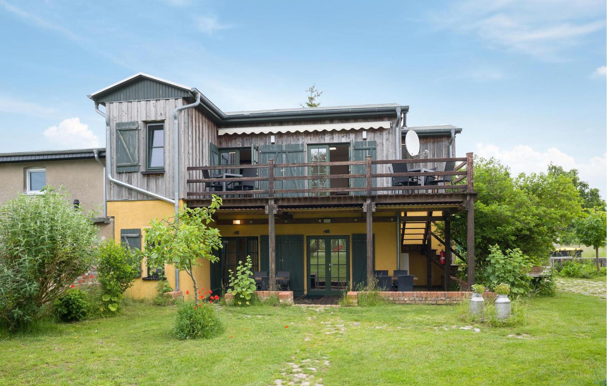 Lovely Home In Am Salzhaff With Kitchen Pepelow Exterior photo